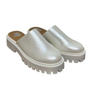 Dolce Vita Women’s Iridescent Pearl  White Clogs Size 10 Lexy Slip On Shoes